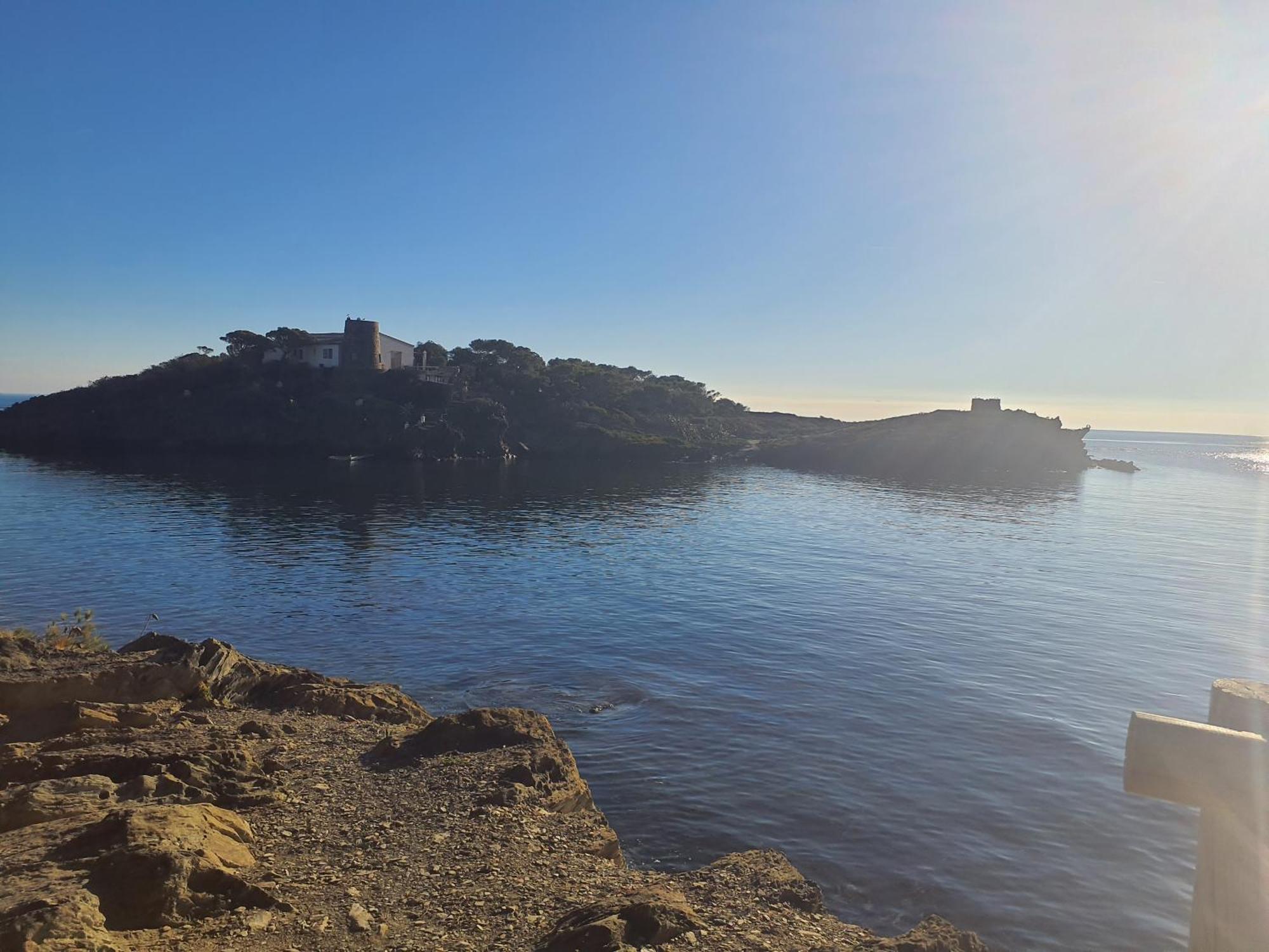 Isla Privada En Cadaques De Ensueno Con 11 Habitaciones Dobles Con Bano Privado Y Piscina Екстериор снимка