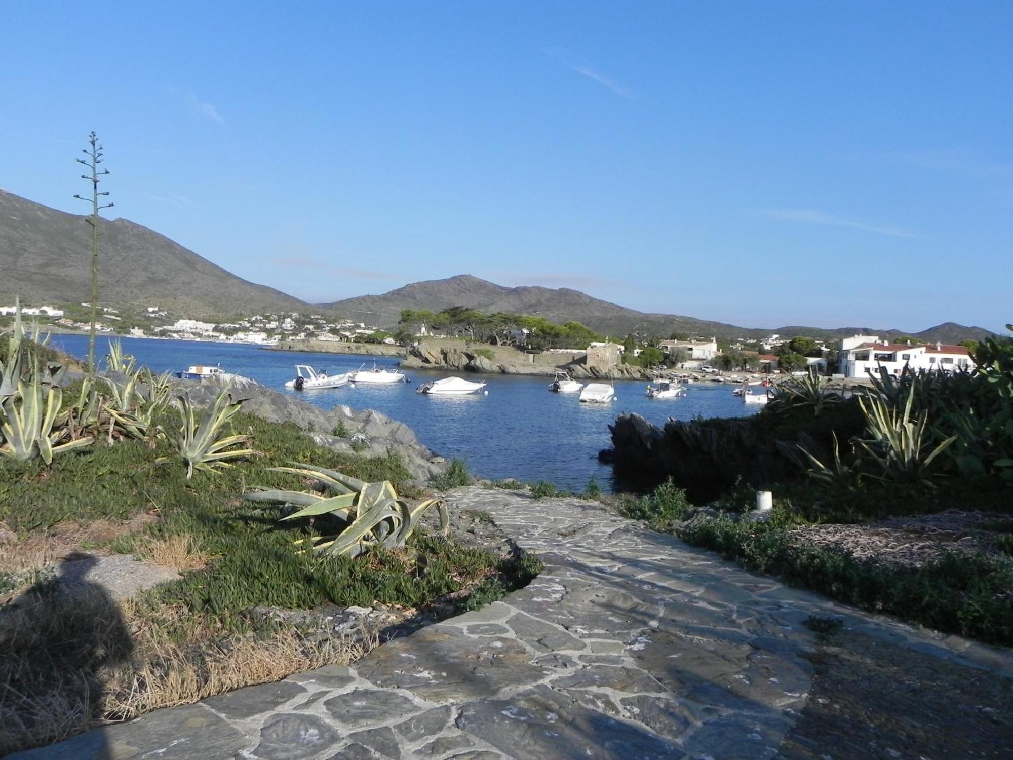 Isla Privada En Cadaques De Ensueno Con 11 Habitaciones Dobles Con Bano Privado Y Piscina Екстериор снимка